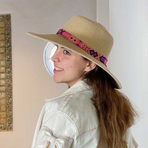Ciruela | illums uv | Sombrero artesanal | Protección solar UPF50+ | Mujeres | tienda de sombreros | illumsuv